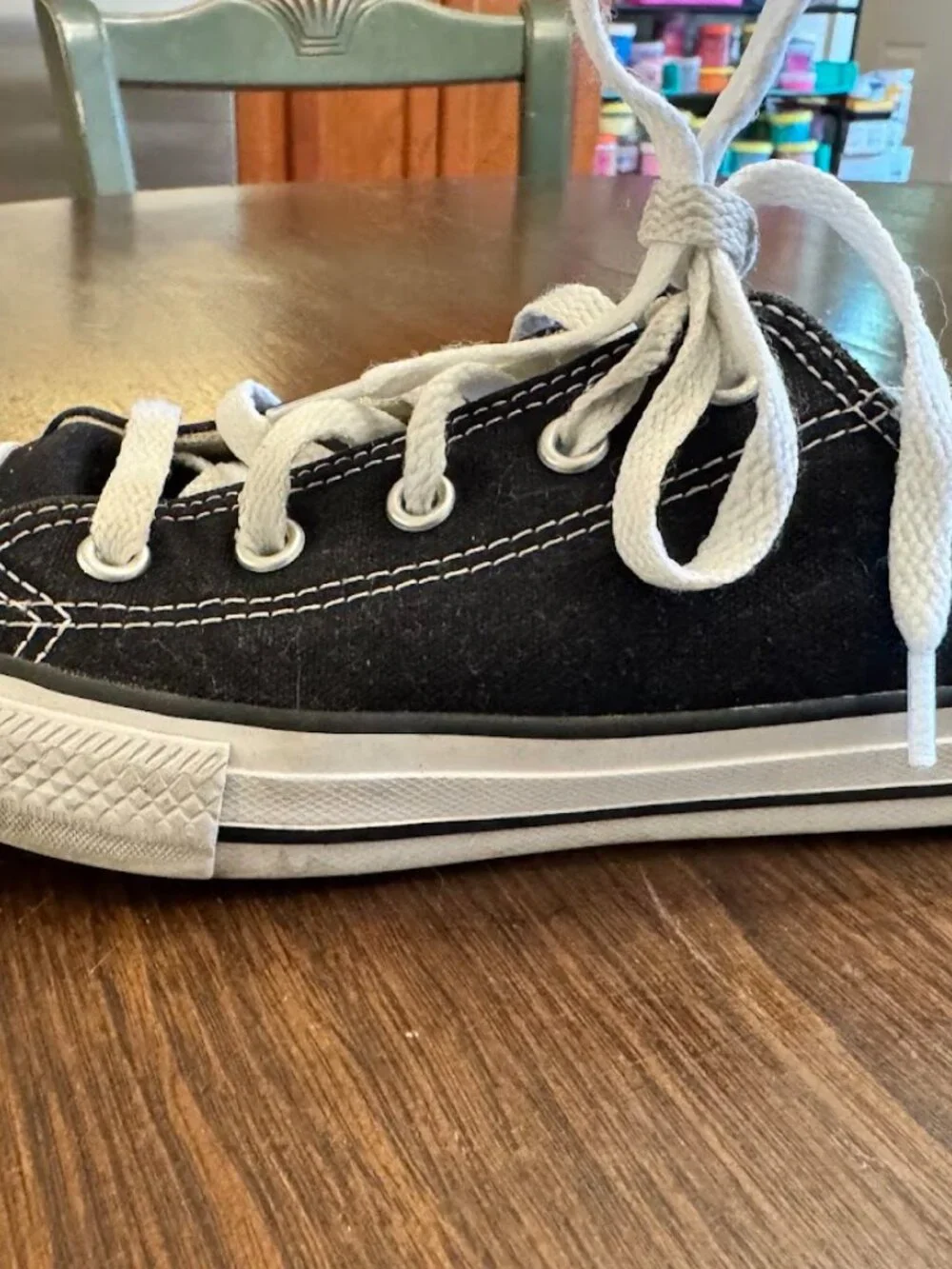 Converse All Star Chuck Taylor Youth Size 2 Shoes Black White Low Top Sneakers